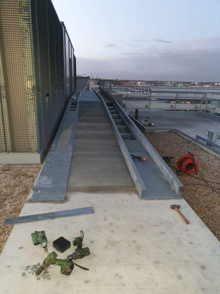 Installation châssis pvc  Yvelines
